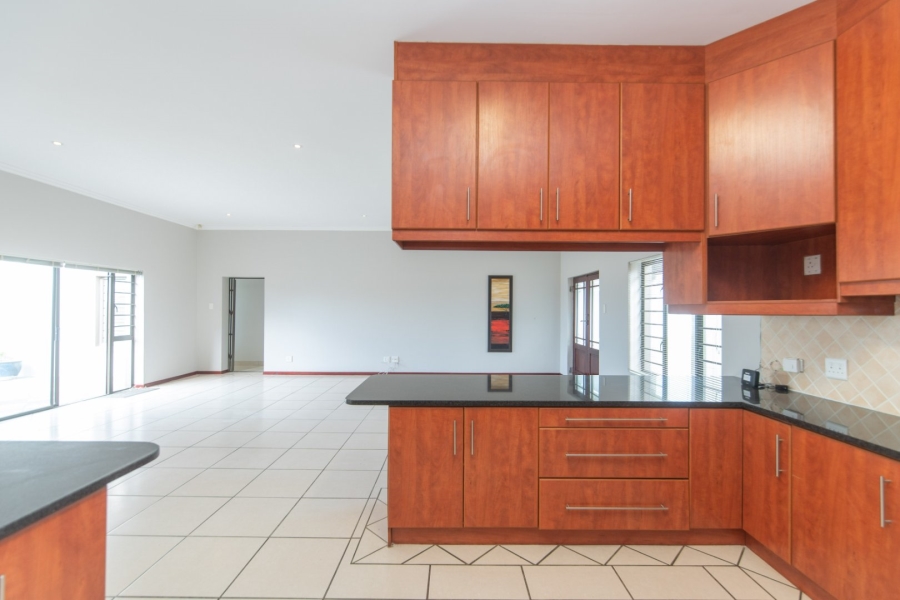 To Let 3 Bedroom Property for Rent in Lovemore Heights Estate Eastern Cape